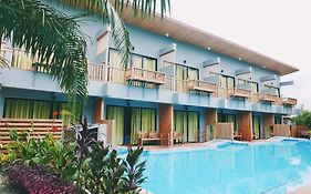 Le Pes Villas